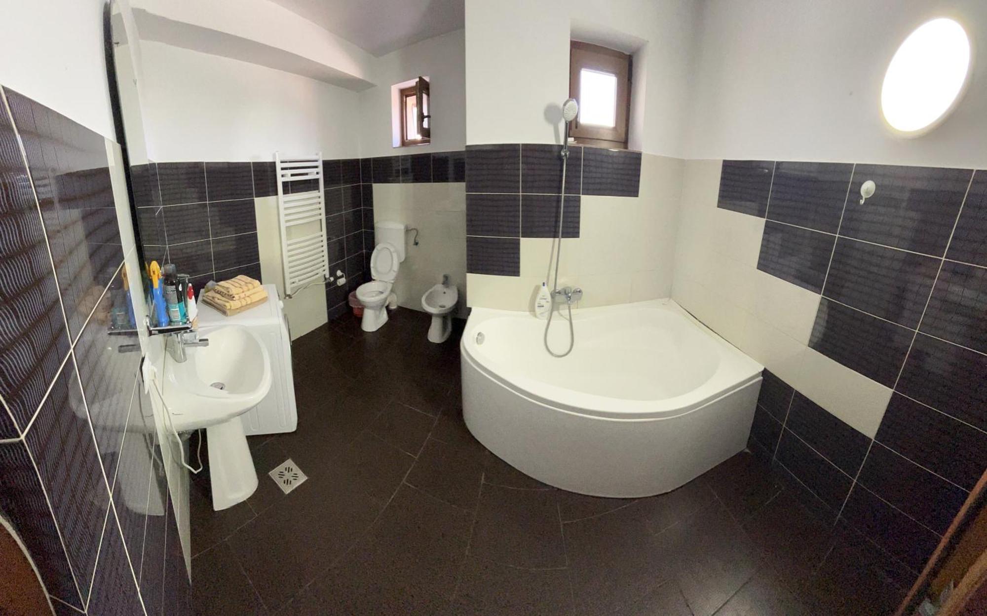 Complex Ramiro Hotel Suceava Exterior photo