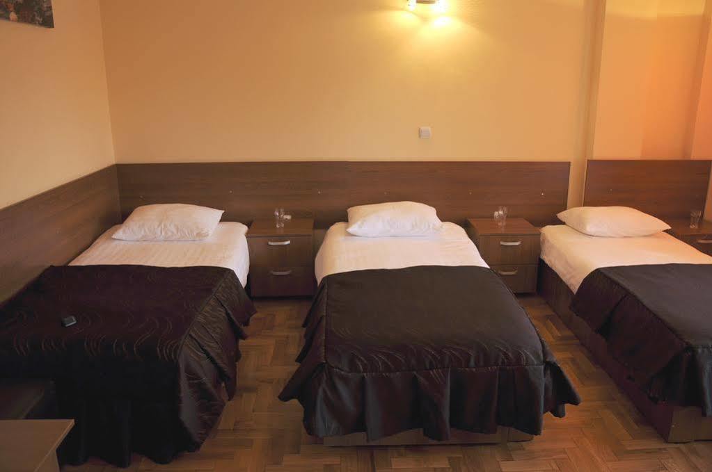 Complex Ramiro Hotel Suceava Exterior photo