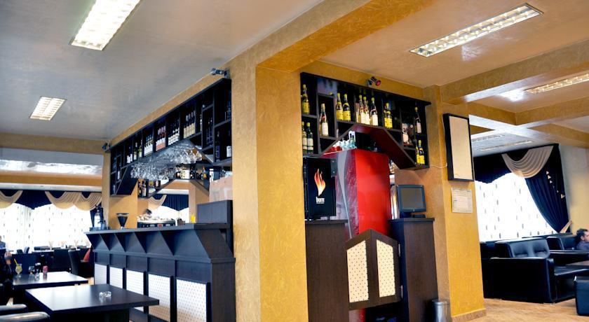 Complex Ramiro Hotel Suceava Exterior photo